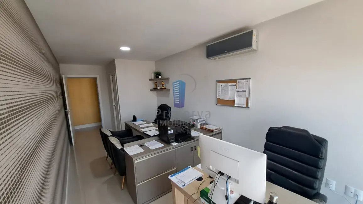 Sala Comercial à venda, 108m2 em Centro, Itajai - SC - imagem 7 Foto 7 de Sala Comercial à venda, 108m2 em Centro, Itajai - SC