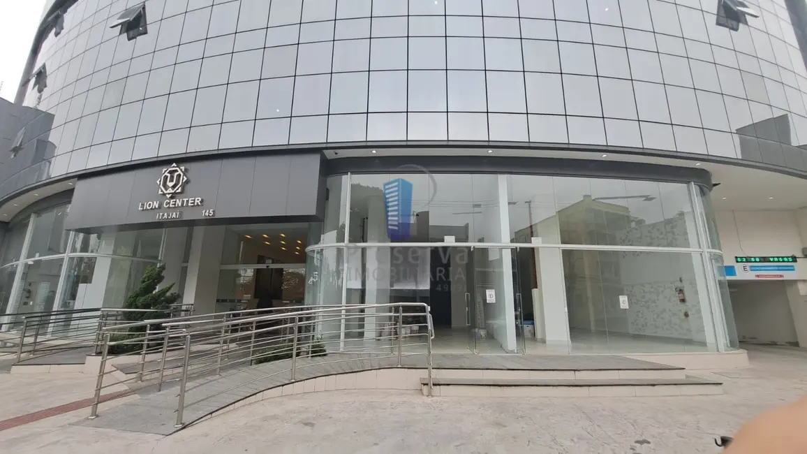 Sala Comercial à venda, 288m2 em Centro, Itajai - SC - imagem 7 Foto 7 de Sala Comercial à venda, 288m2 em Centro, Itajai - SC