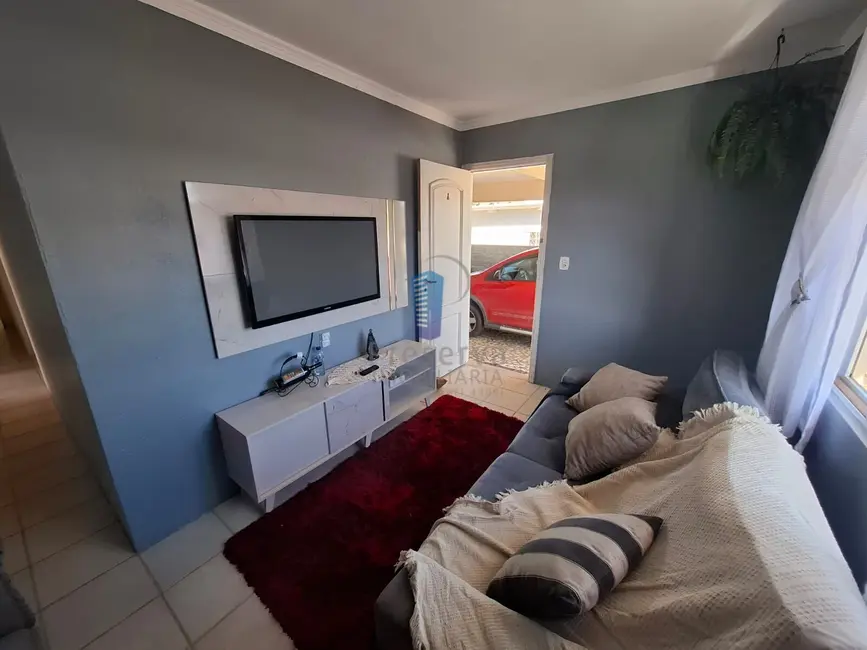 Foto 2 de Casa com 4 quartos à venda, 200m2 em Quilometro 12, Itajai - SC