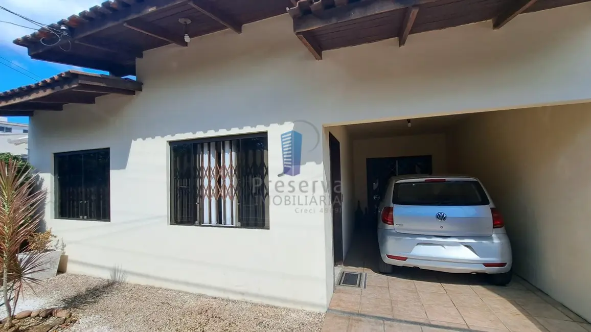 Foto 1 de Casa com 2 quartos à venda, 140m2 em São João, Itajai - SC