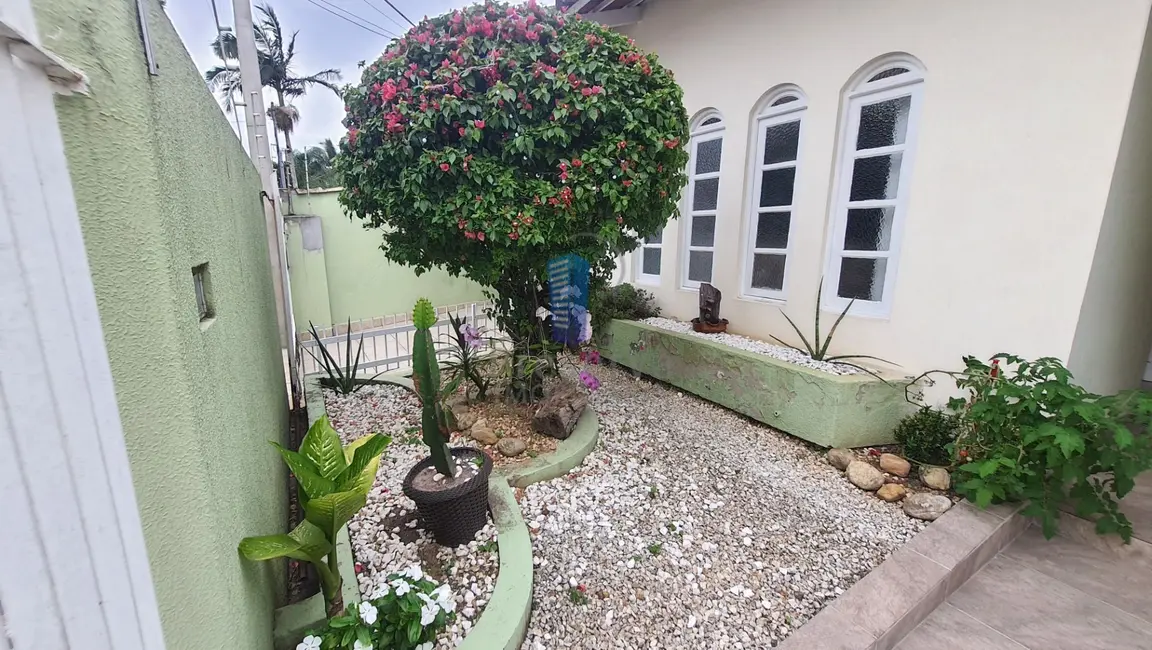 Foto 3 de Casa com 5 quartos à venda, 200m2 em Ressacada, Itajai - SC