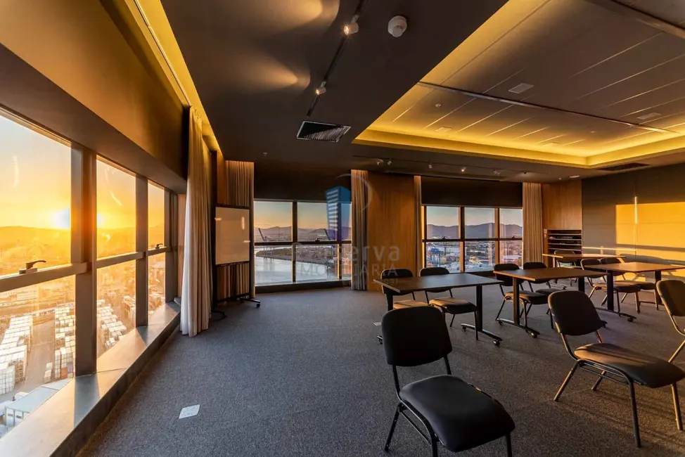 Sala Comercial à venda, 368m2 em Centro, Itajai - SC - imagem 9 Foto 9 de Sala Comercial à venda, 368m2 em Centro, Itajai - SC