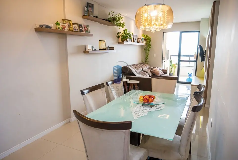 Foto 2 de Apartamento com 2 quartos à venda, 73m2 em Itajai - SC