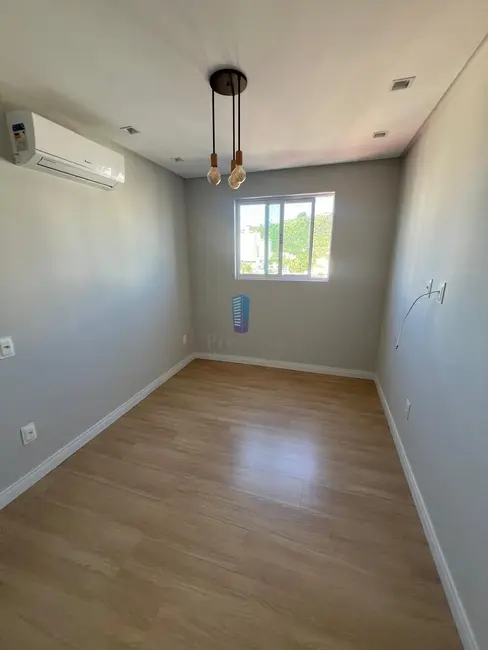 Apartamento com 2 quartos à venda, 63m2 em Vila Operária, Itajai - SC - imagem 8 Foto 8 de Apartamento com 2 quartos à venda, 63m2 em Vila Operária, Itajai - SC