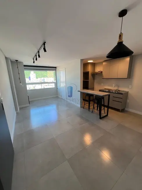 Apartamento com 2 quartos à venda, 63m2 em Vila Operária, Itajai - SC - imagem 2 Foto 2 de Apartamento com 2 quartos à venda, 63m2 em Vila Operária, Itajai - SC