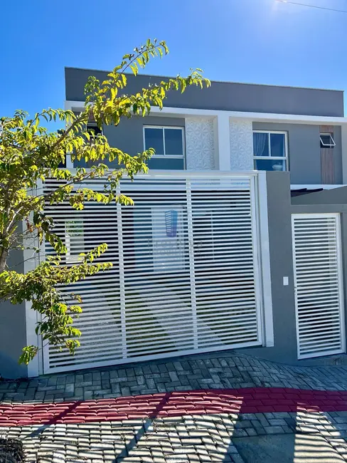 Sobrado com 2 quartos à venda, 108m2 em Espinheiros, Itajai - SC - imagem 4 Foto 4 de Sobrado com 2 quartos à venda, 108m2 em Espinheiros, Itajai - SC