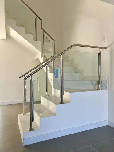 Sobrado com 2 quartos à venda, 108m2 em Espinheiros, Itajai - SC - imagem 7 Foto 7 de Sobrado com 2 quartos à venda, 108m2 em Espinheiros, Itajai - SC