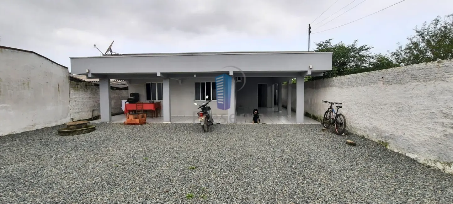 Foto 1 de Casa com 3 quartos à venda, 96m2 em Rio do Meio, Itajai - SC