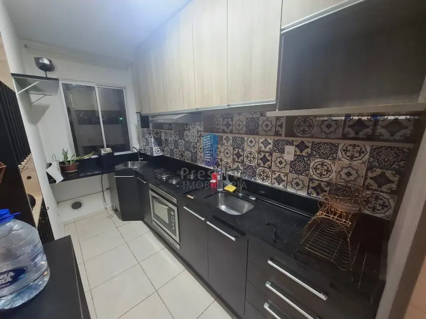 Foto 3 de Apartamento com 2 quartos à venda, 51m2 em Espinheiros, Itajai - SC