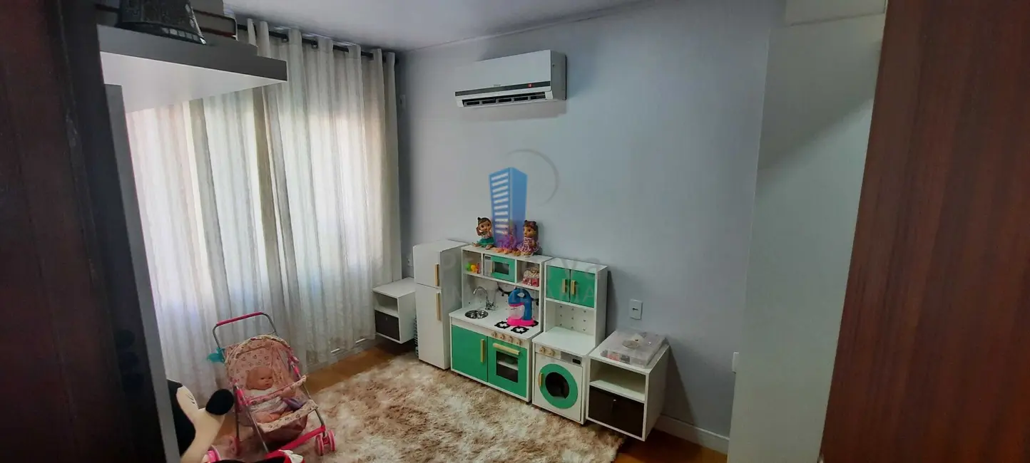 Casa com 2 quartos à venda, 80m2 em São João, Itajai - SC - imagem 8 Foto 8 de Casa com 2 quartos à venda, 80m2 em São João, Itajai - SC