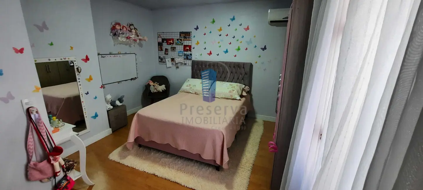 Casa com 2 quartos à venda, 80m2 em São João, Itajai - SC - imagem 5 Foto 5 de Casa com 2 quartos à venda, 80m2 em São João, Itajai - SC