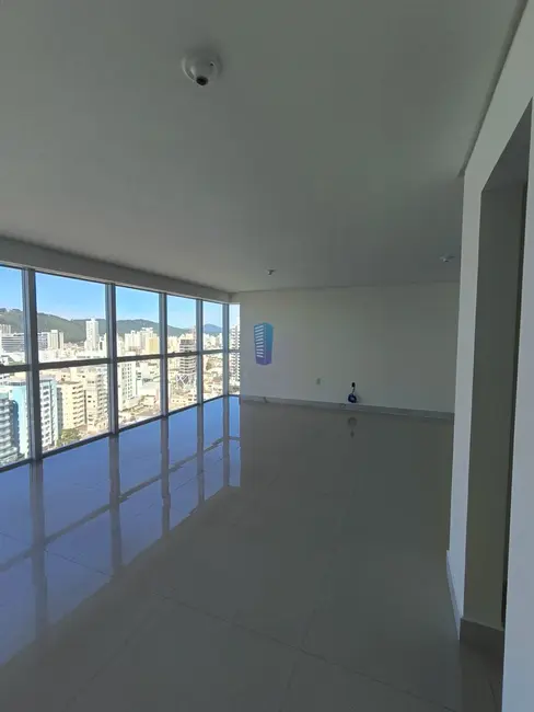Foto 5 de Sala Comercial para alugar, 50m2 em Centro, Itajai - SC