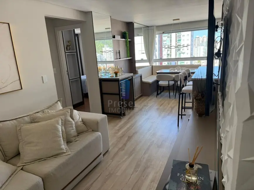 Apartamento com 1 quarto à venda, 85m2 em Vila Operária, Itajai - SC - imagem 5 Foto 5 de Apartamento com 1 quarto à venda, 85m2 em Vila Operária, Itajai - SC