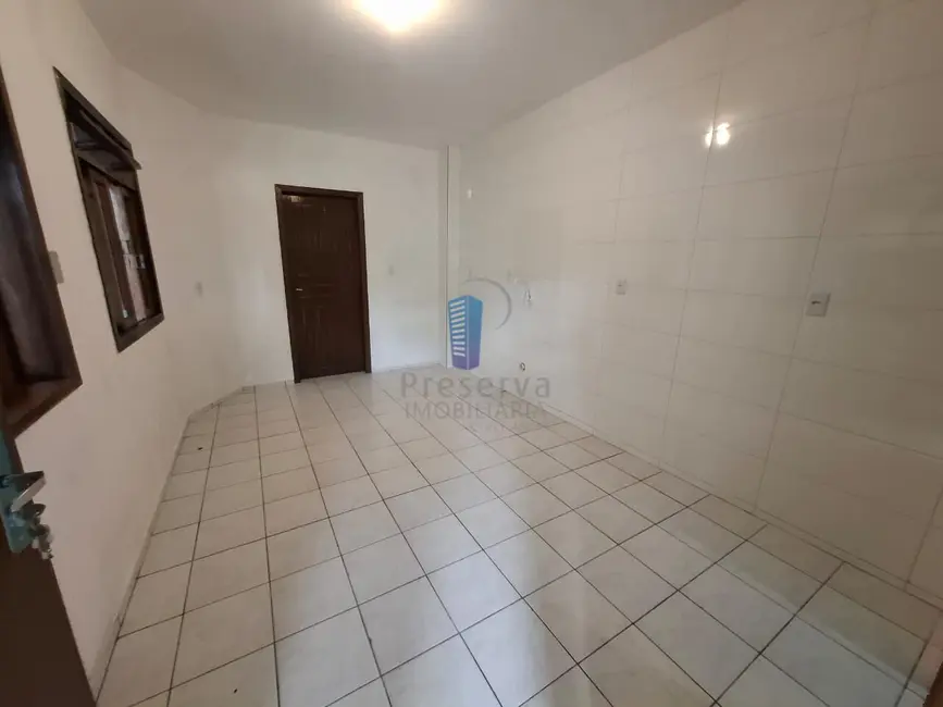 Kitnet com 1 quarto para alugar, 30m2 em Cordeiros, Itajai - SC - imagem 1 Foto 1 de Kitnet com 1 quarto para alugar, 30m2 em Cordeiros, Itajai - SC