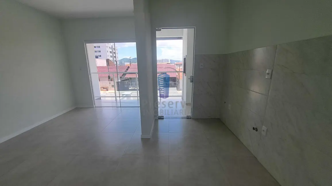 Foto 1 de Apartamento com 2 quartos para alugar, 60m2 em Cordeiros, Itajai - SC