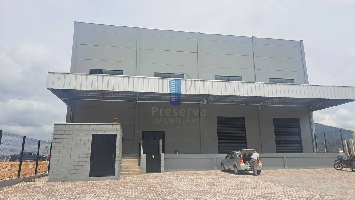 Foto 1 de Armazém / Galpão à venda, 1121m2 em Limoeiro, Brusque - SC