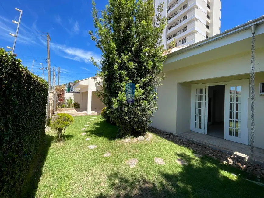 Foto 5 de Casa com 6 quartos para alugar, 350m2 em Dom Bosco, Itajai - SC