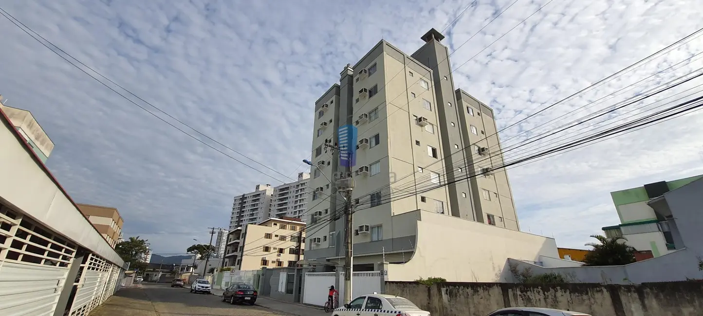 Foto 3 de Apartamento com 2 quartos para alugar, 62m2 em São João, Itajai - SC