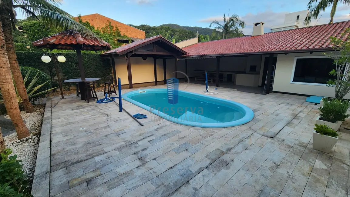 Foto 4 de Casa com 4 quartos à venda, 350m2 em Ressacada, Itajai - SC