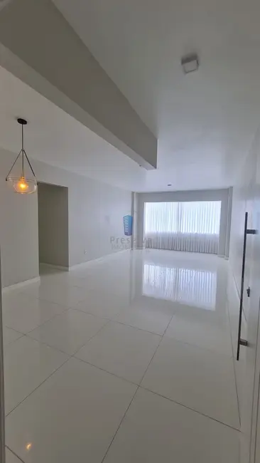 Foto 2 de Apartamento com 2 quartos à venda, 101m2 em Centro, Itajai - SC