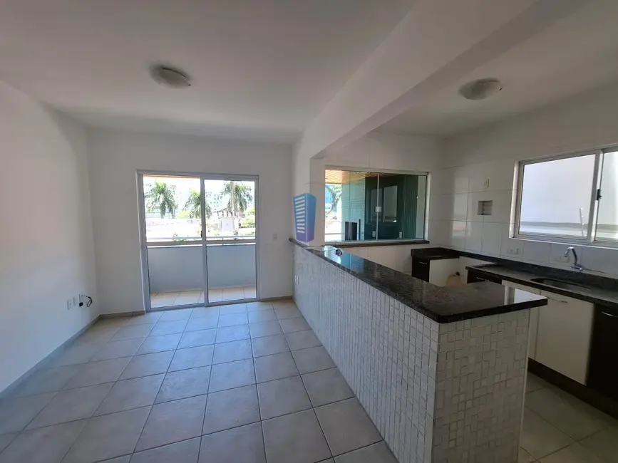 Foto 4 de Apartamento com 2 quartos para alugar, 75m2 em Centro, Itajai - SC