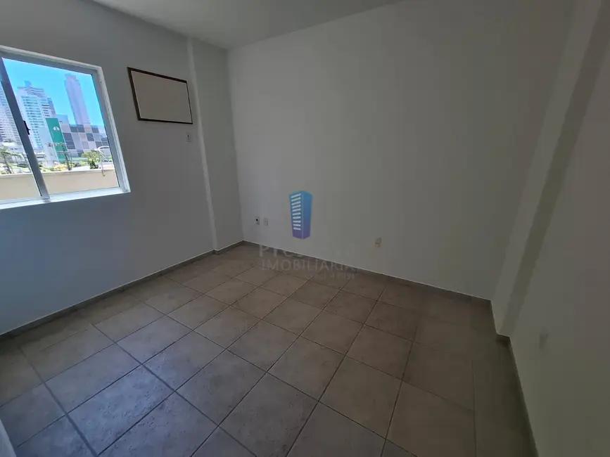 Foto 7 de Apartamento com 2 quartos para alugar, 75m2 em Centro, Itajai - SC
