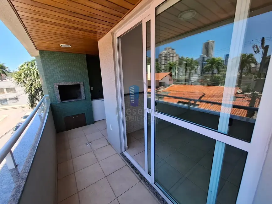 Foto 3 de Apartamento com 2 quartos para alugar, 75m2 em Centro, Itajai - SC