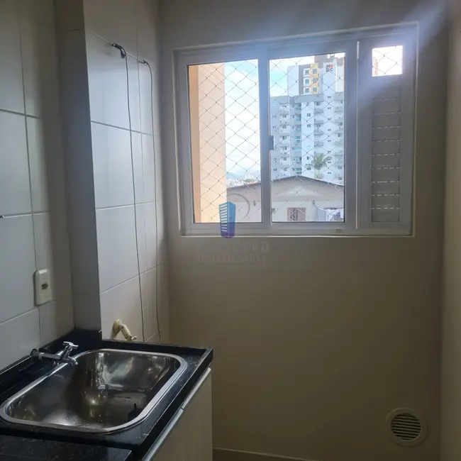 Foto 9 de Apartamento com 2 quartos para alugar, 52m2 em Cordeiros, Itajai - SC