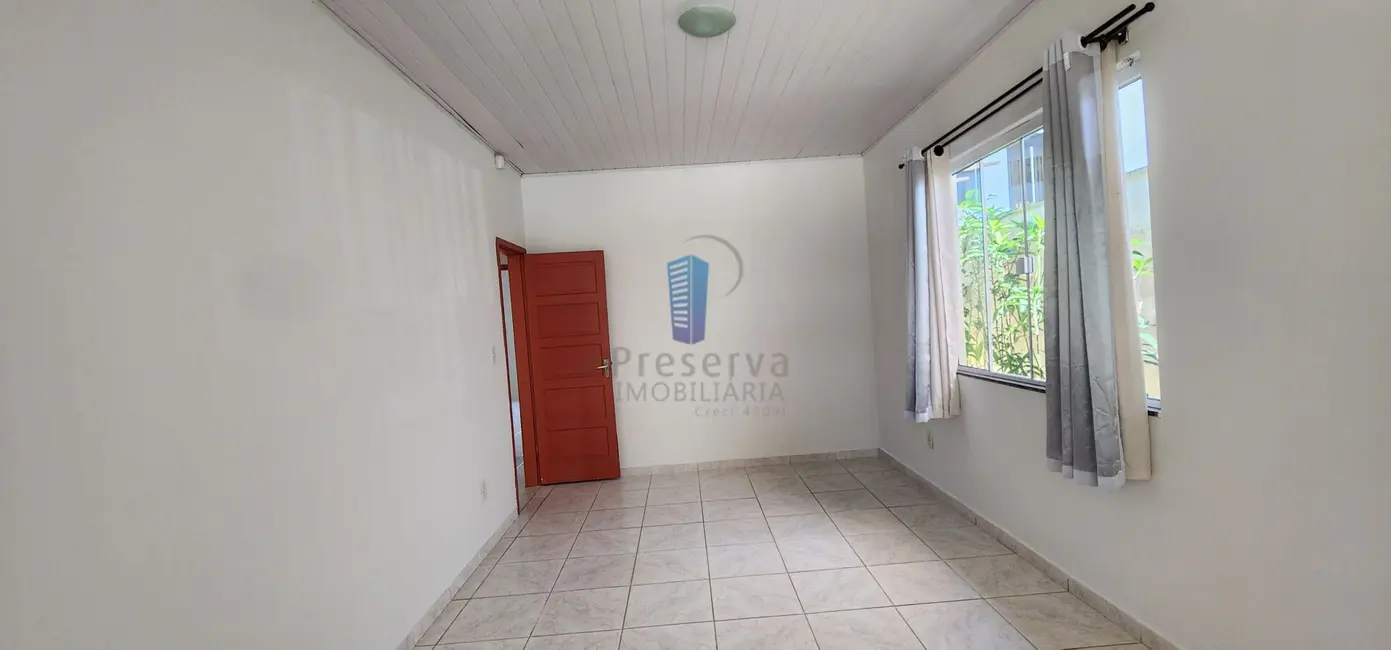 Foto 7 de Casa com 2 quartos para alugar, 100m2 em Fazenda, Itajai - SC