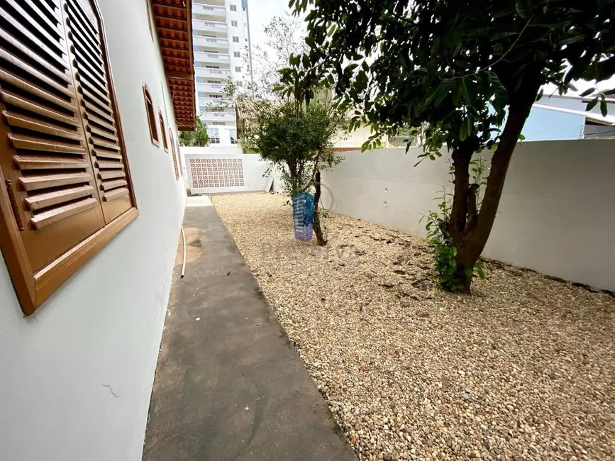 Foto 7 de Casa com 3 quartos para alugar, 400m2 em Fazendinha, Itajai - SC