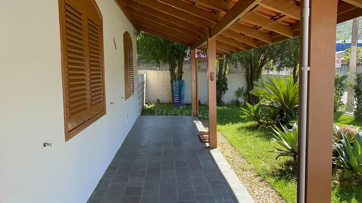 Foto 4 de Casa com 3 quartos para alugar, 400m2 em Fazendinha, Itajai - SC