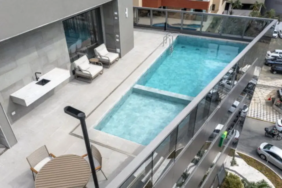 Foto 2 de Sala Comercial para alugar, 114m2 em Centro, Balneario Camboriu - SC
