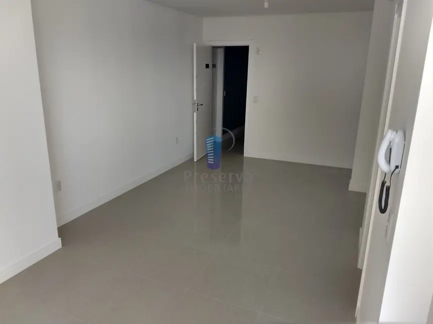 Apartamento com 2 quartos para alugar, 80m2 em Centro, Itajai - SC - imagem 4 Foto 4 de Apartamento com 2 quartos para alugar, 80m2 em Centro, Itajai - SC