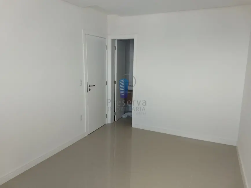 Apartamento com 2 quartos para alugar, 80m2 em Centro, Itajai - SC - imagem 3 Foto 3 de Apartamento com 2 quartos para alugar, 80m2 em Centro, Itajai - SC