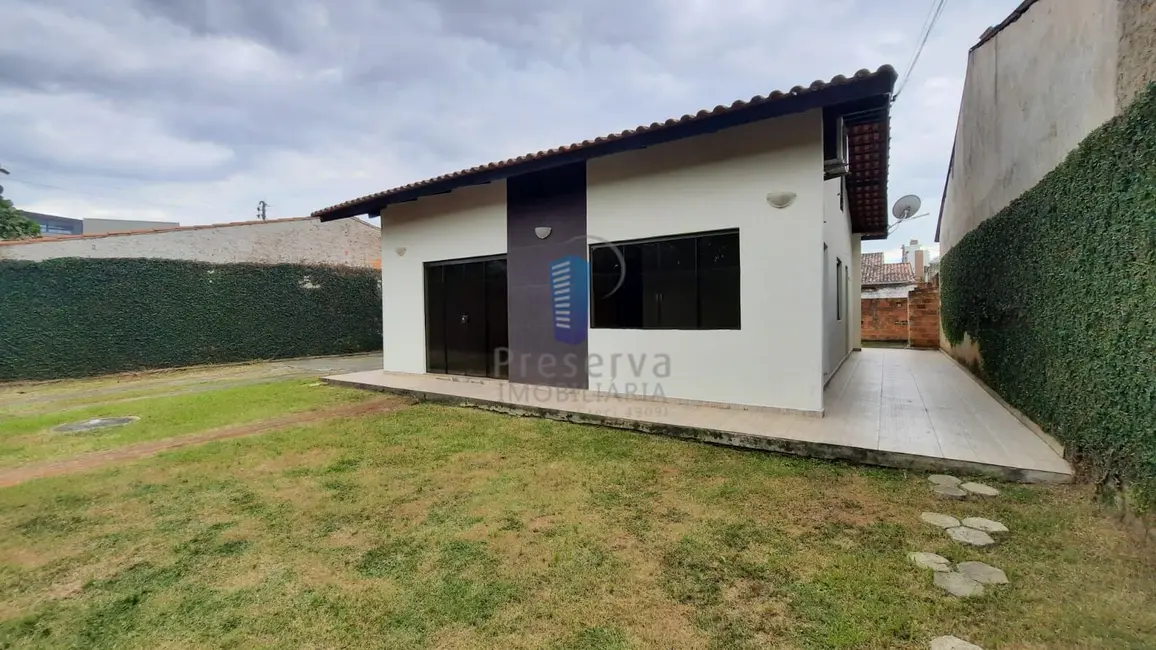 Casa com 2 quartos para alugar, 60m2 em São João, Itajai - SC - imagem 1 Foto 1 de Casa com 2 quartos para alugar, 60m2 em São João, Itajai - SC