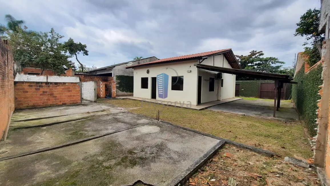 Casa com 2 quartos para alugar, 60m2 em São João, Itajai - SC - imagem 7 Foto 7 de Casa com 2 quartos para alugar, 60m2 em São João, Itajai - SC