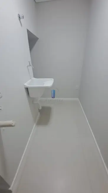 Sobrado com 3 quartos para alugar, 90m2 em Fazenda, Itajai - SC - imagem 8 Foto 8 de Sobrado com 3 quartos para alugar, 90m2 em Fazenda, Itajai - SC