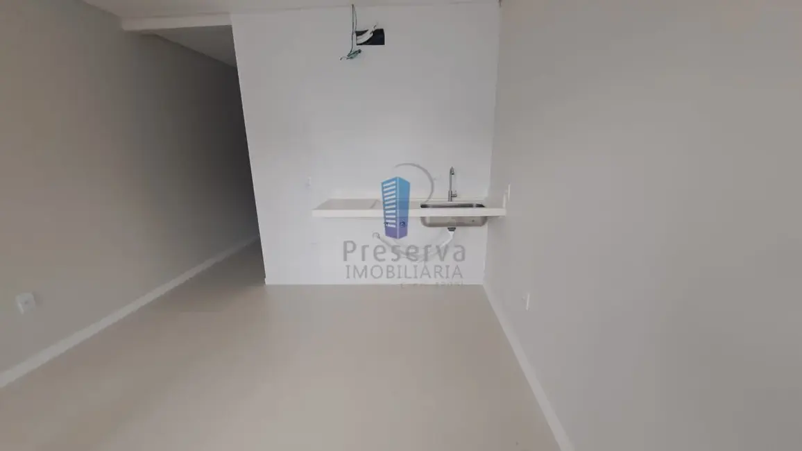 Sobrado com 3 quartos para alugar, 90m2 em Fazenda, Itajai - SC - imagem 5 Foto 5 de Sobrado com 3 quartos para alugar, 90m2 em Fazenda, Itajai - SC