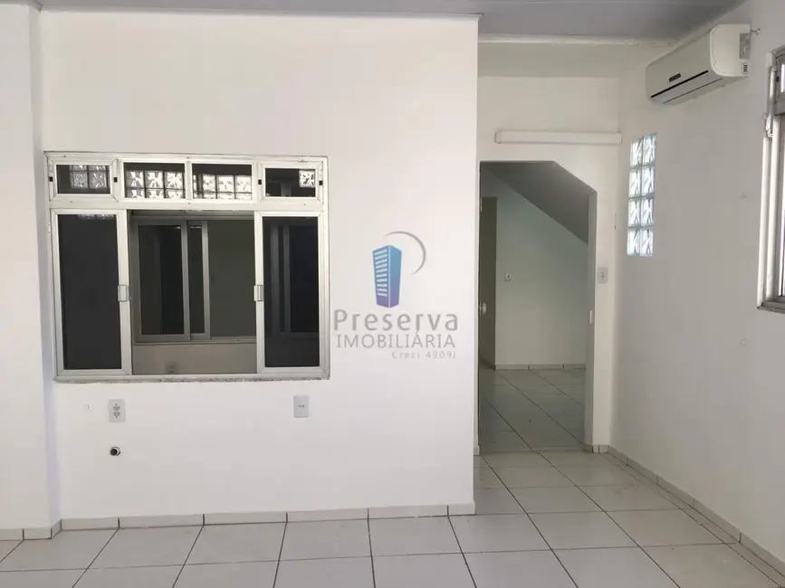 Sala Comercial para alugar, 60m2 em Ressacada, Itajai - SC - imagem 1 Foto 1 de Sala Comercial para alugar, 60m2 em Ressacada, Itajai - SC