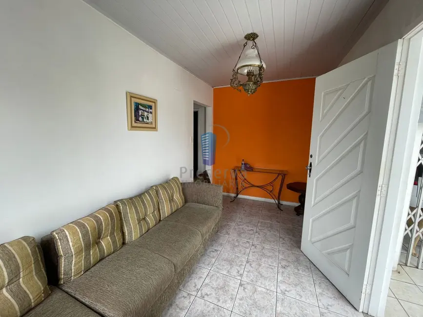Casa com 3 quartos à venda, 108m2 em Centro, Itajai - SC - imagem 6 Foto 6 de Casa com 3 quartos à venda, 108m2 em Centro, Itajai - SC