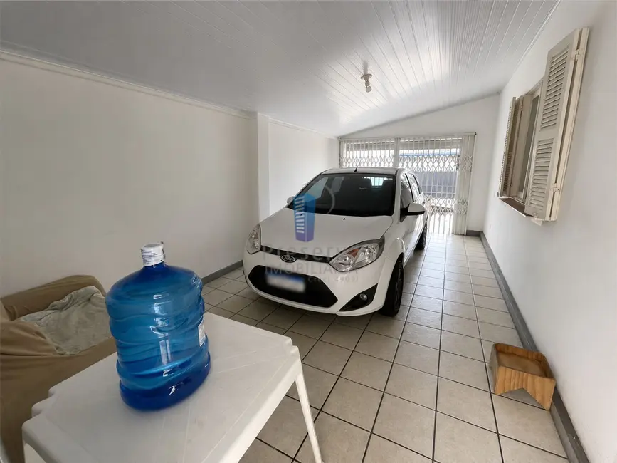 Casa com 3 quartos à venda, 108m2 em Centro, Itajai - SC - imagem 5 Foto 5 de Casa com 3 quartos à venda, 108m2 em Centro, Itajai - SC