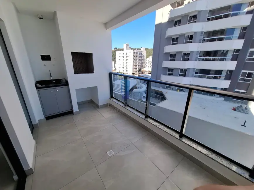 Foto 3 de Apartamento com 2 quartos para alugar, 72m2 em Vila Operária, Itajai - SC