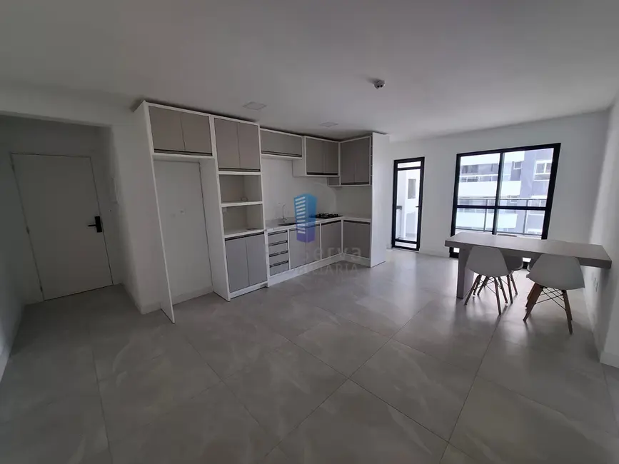 Foto 4 de Apartamento com 2 quartos para alugar, 72m2 em Vila Operária, Itajai - SC