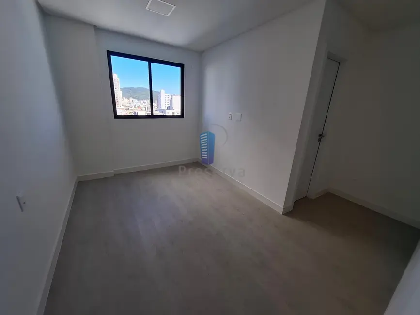 Foto 6 de Apartamento com 2 quartos para alugar, 72m2 em Vila Operária, Itajai - SC