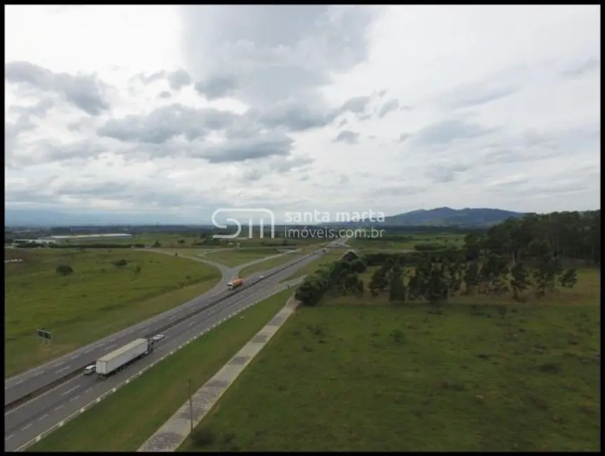 Foto 1 de Terreno / Lote à venda, 2940m2 em Pindamonhangaba - SP