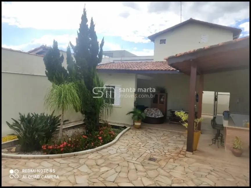 Foto 1 de Sobrado com 3 quartos à venda, 24m2 em Lorena - SP