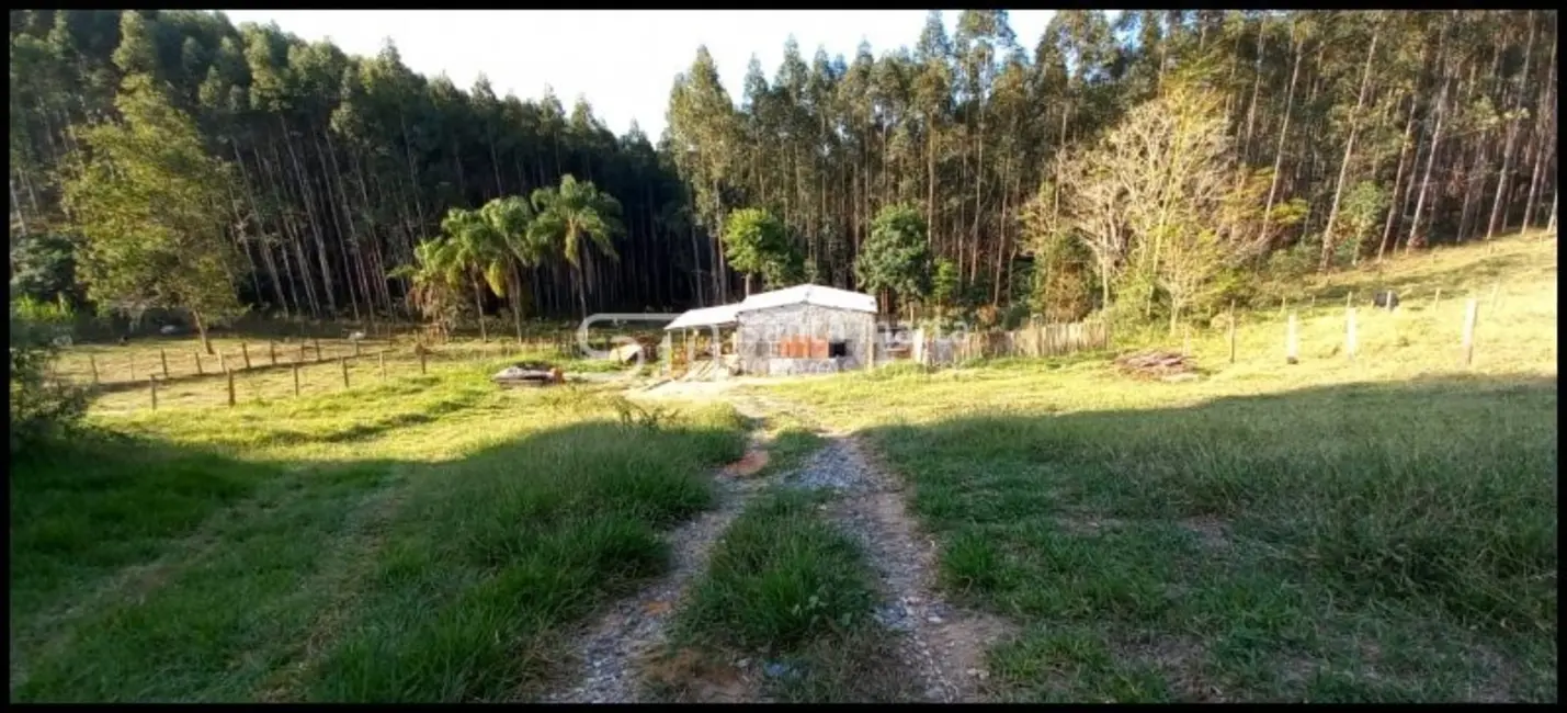 Foto 1 de Chácara com 1 quarto à venda, 24m2 em Campinho, Lorena - SP