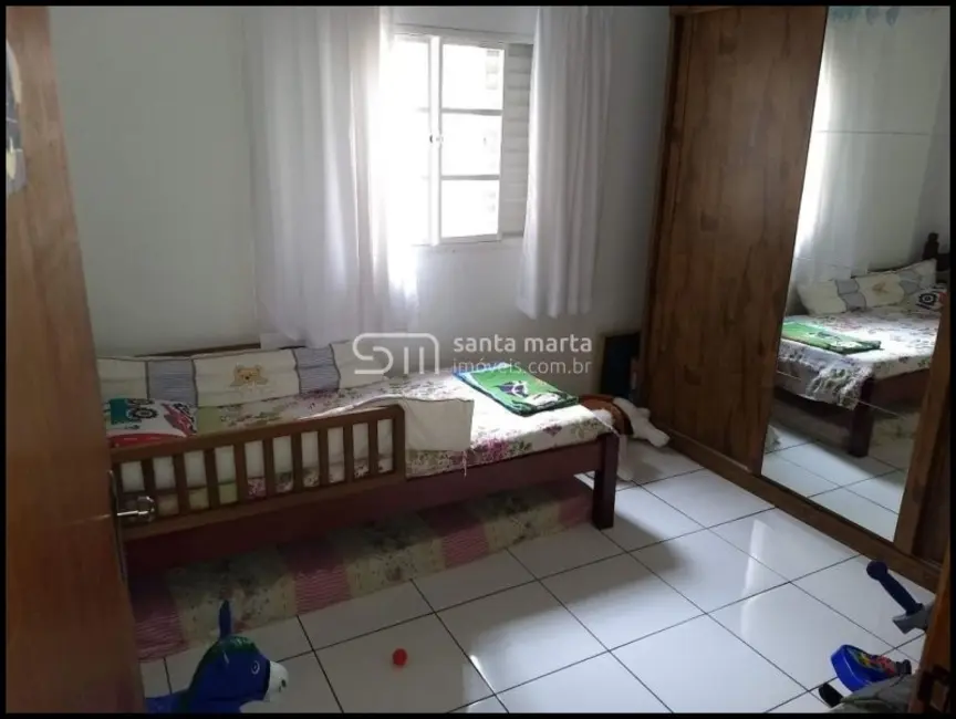 Casa com 2 quartos à venda, 24m2 em Cidade Industrial, Lorena - SP - imagem 6 Foto 6 de Casa com 2 quartos à venda, 24m2 em Cidade Industrial, Lorena - SP