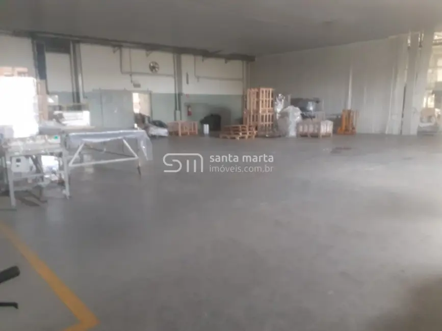 Foto 3 de Armazém / Galpão à venda, 24m2 em Lorena - SP