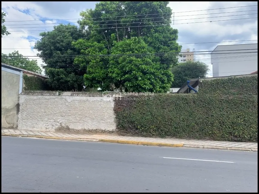 Foto 4 de Casa com 4 quartos à venda, 24m2 em Centro, Lorena - SP